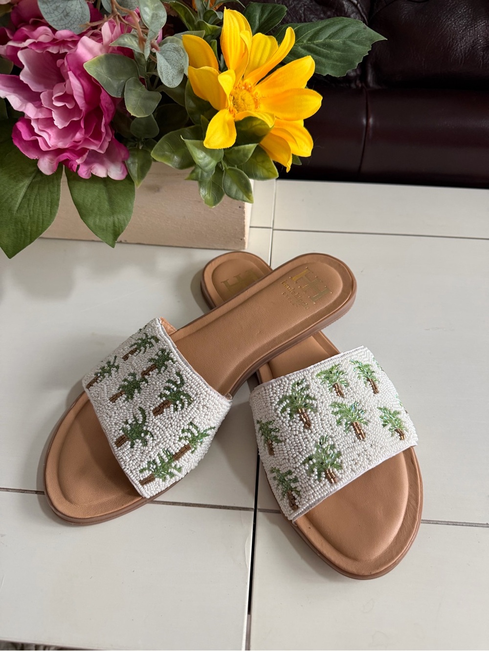 Haute Hippie Beaded Palm Tree Cream Slide Sandals Size 7.5 - Picture 2 of 5